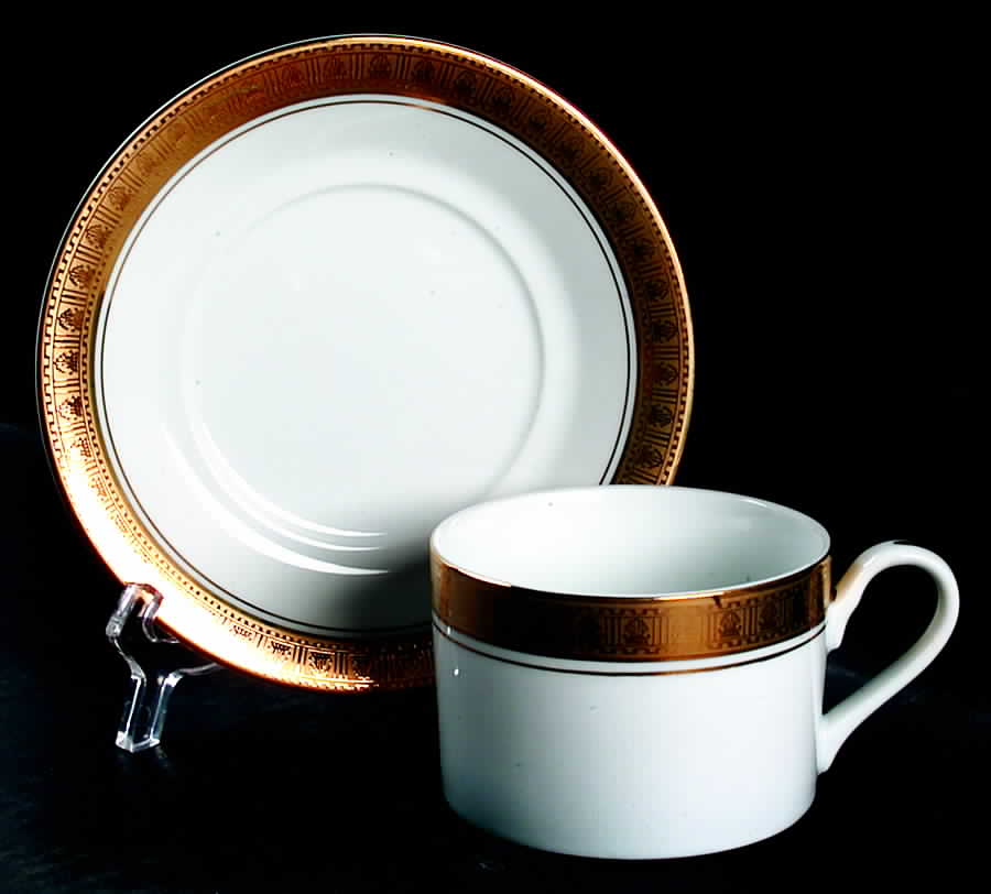 Bontina Flat Cup & Saucer Set by Seizan-1