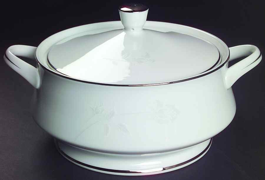 Carolyn (No Ring) Round Covered Vegetable by Seizan-1