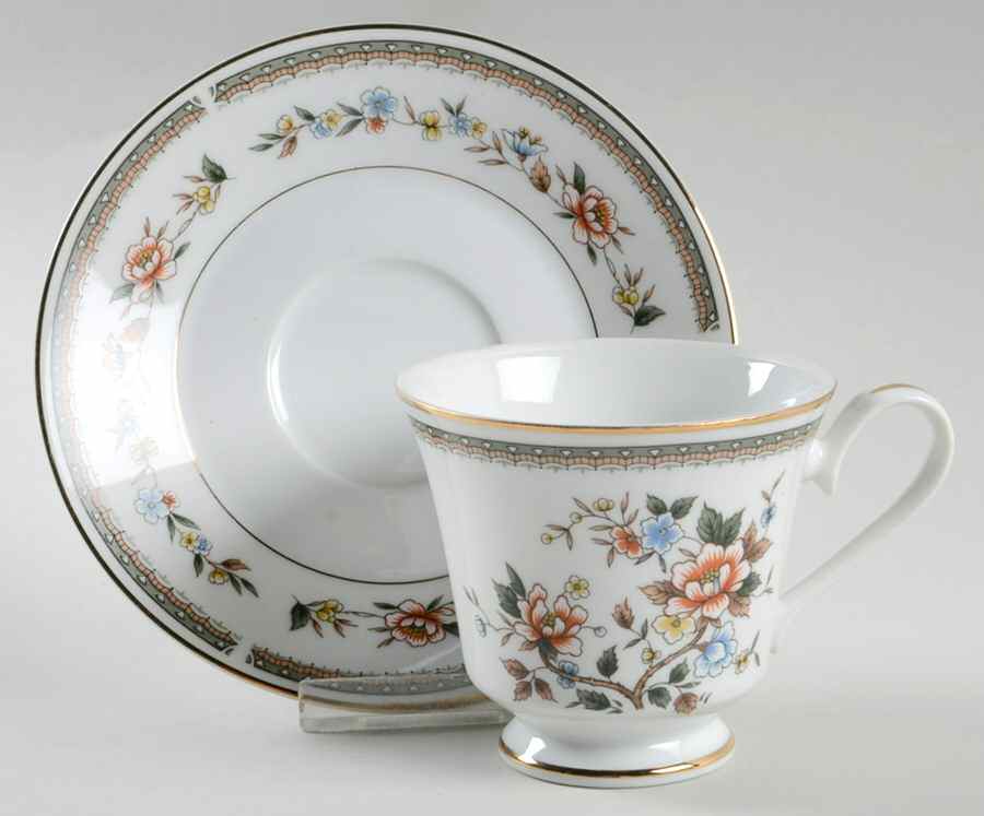 China Town Footed Cup & Saucer Set by Seizan-1