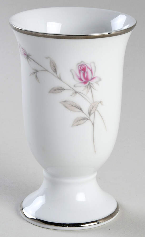 Lasting Rose China Goblet by Seizan-1