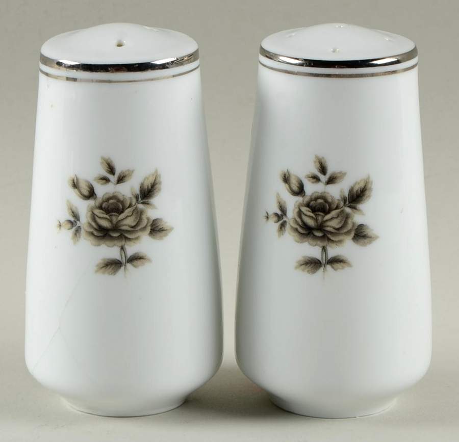 Midnight Rose Salt & Pepper Set by Seizan-1