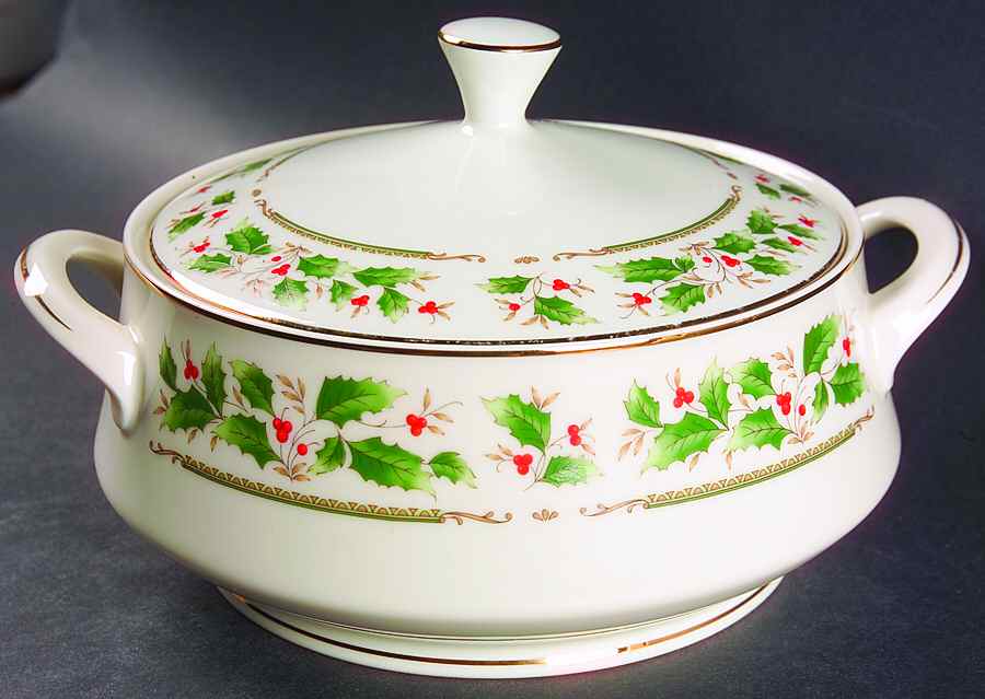Noel Round Covered Vegetable by Seizan-1