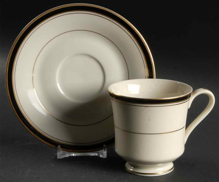 Onyx Gold Footed Cup & Saucer Set by Seizan-1