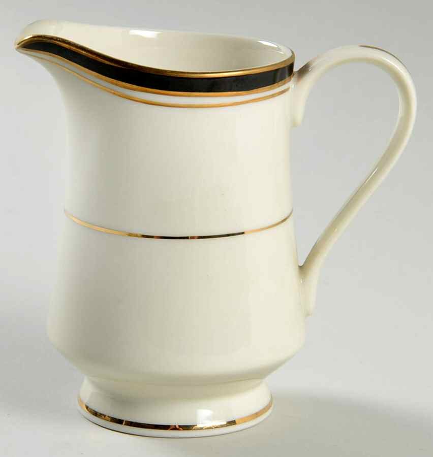 Onyx Gold Creamer by Seizan-1