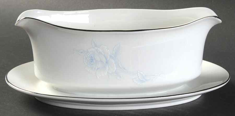 Seizan Rose Gravy Boat with Attached Underplate by Seizan-1