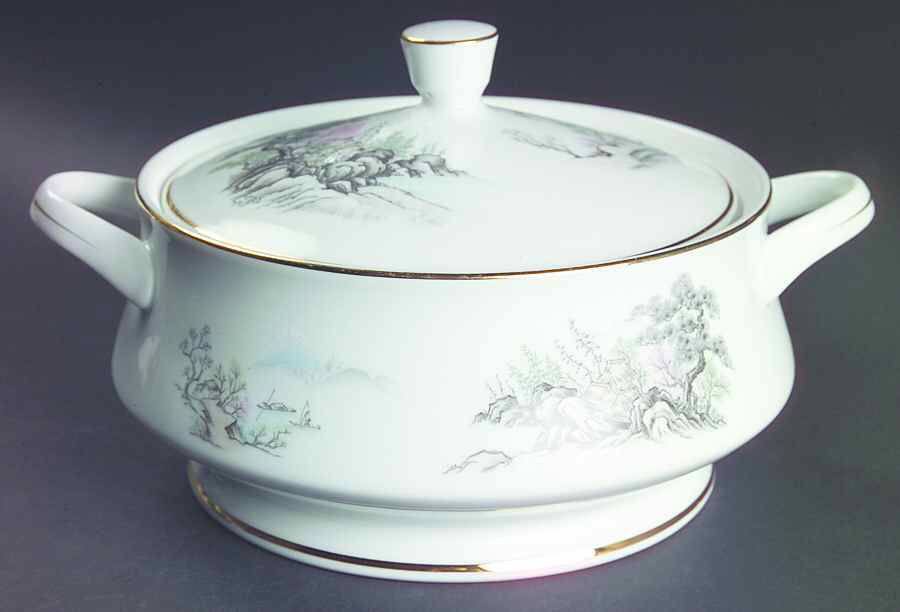 Sansui Round Covered Vegetable by Seizan-1