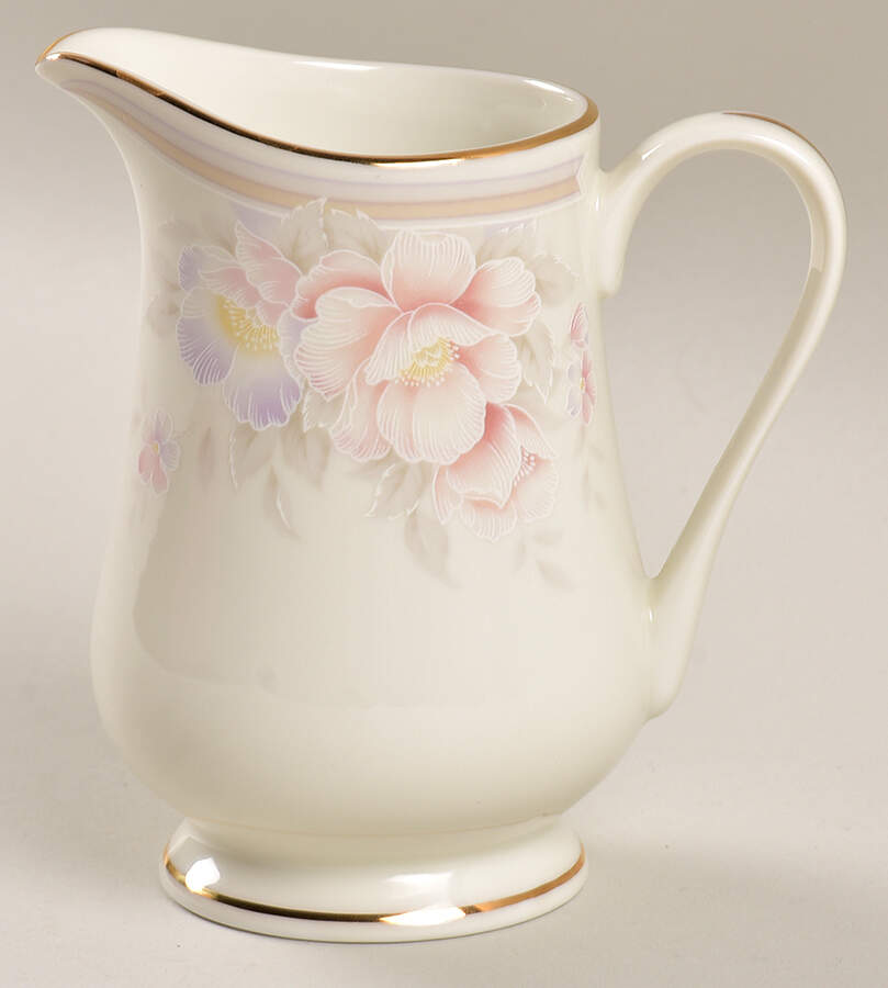Sonorous Creamer by Seizan-1