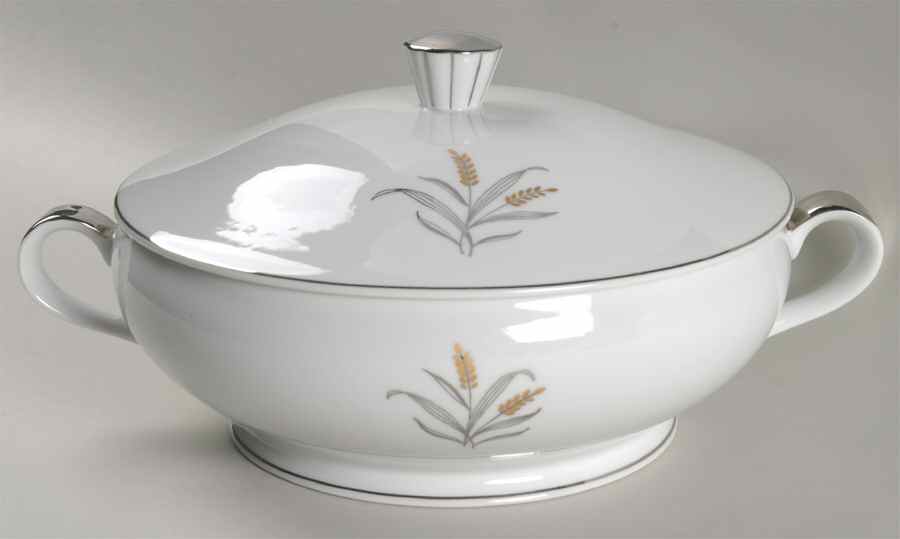 CONCERTO Round Covered Vegetable by Seyei Toki Co-1