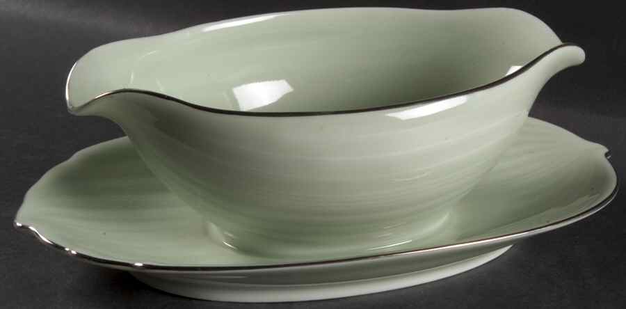 316 Gravy Boat with Attached Underplate by Seyei Toki Co-1