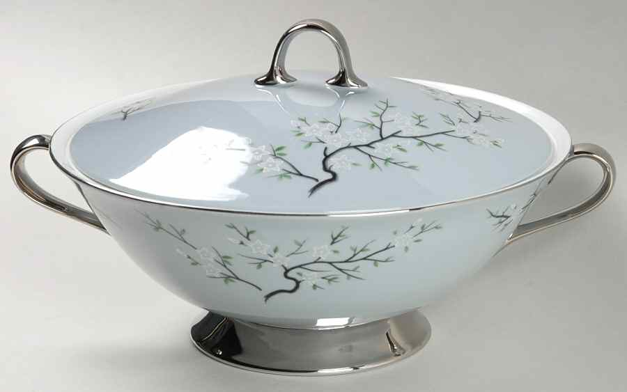 3172 Round Covered Vegetable by Seyei Toki Co-1
