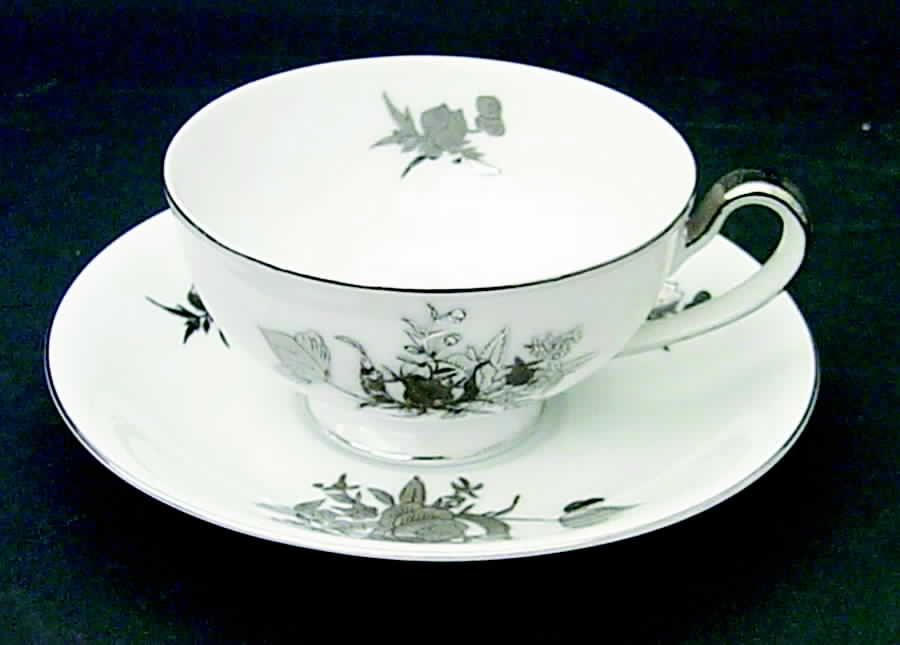 397 (Smooth Edge) Footed Cup & Saucer Set by Seyei Toki Co-1