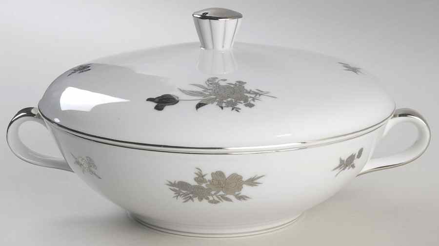 397 (Smooth Edge) Round Covered Vegetable by Seyei Toki Co-1