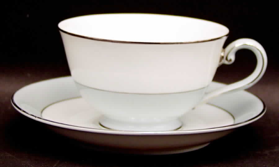 398 (Rim) Footed Cup & Saucer Set by Seyei Toki Co-1