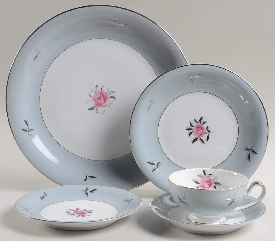 Bella Maria 5 Piece Place Setting by Seyei Toki Co-1