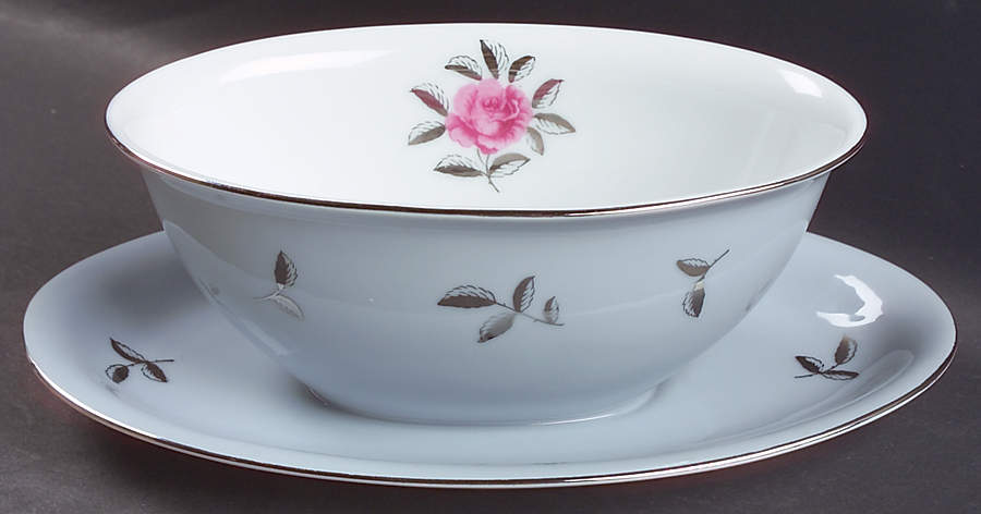 Bella Maria Gravy Boat with Attached Underplate by Seyei Toki Co-1