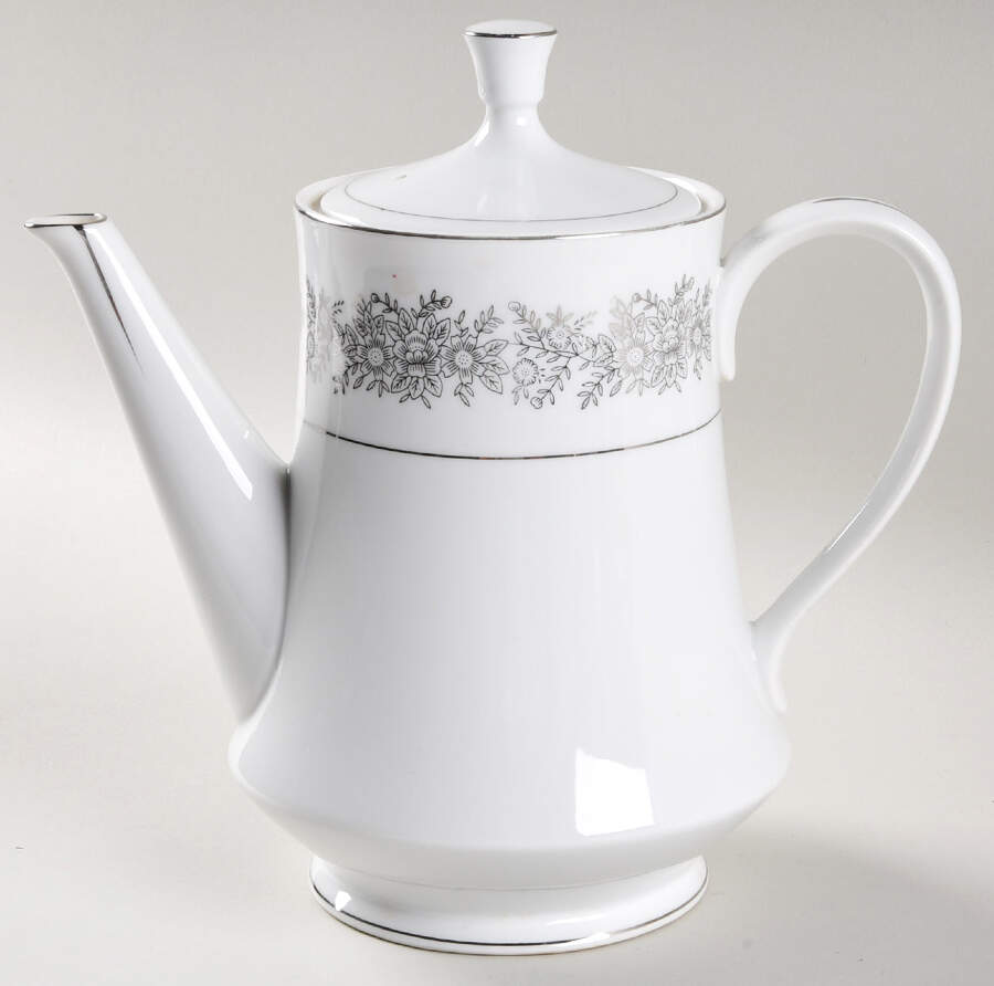 Brilliant Coffee Pot & Lid by Seyei Toki Co-1