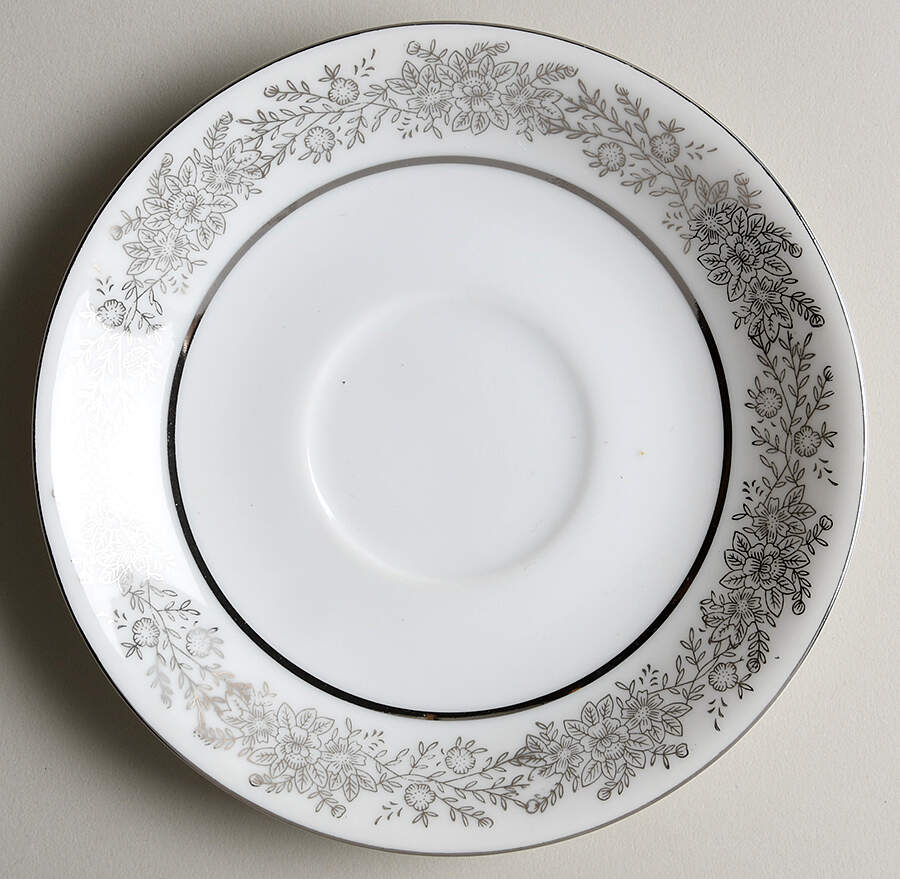 Brilliant Saucer by Seyei Toki Co-1