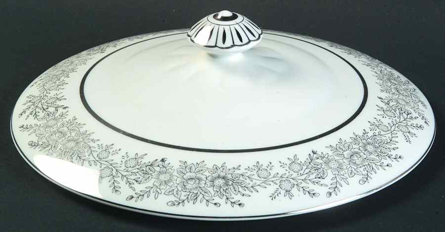 Brilliant Lid for Round Vegetable by Seyei Toki Co-1