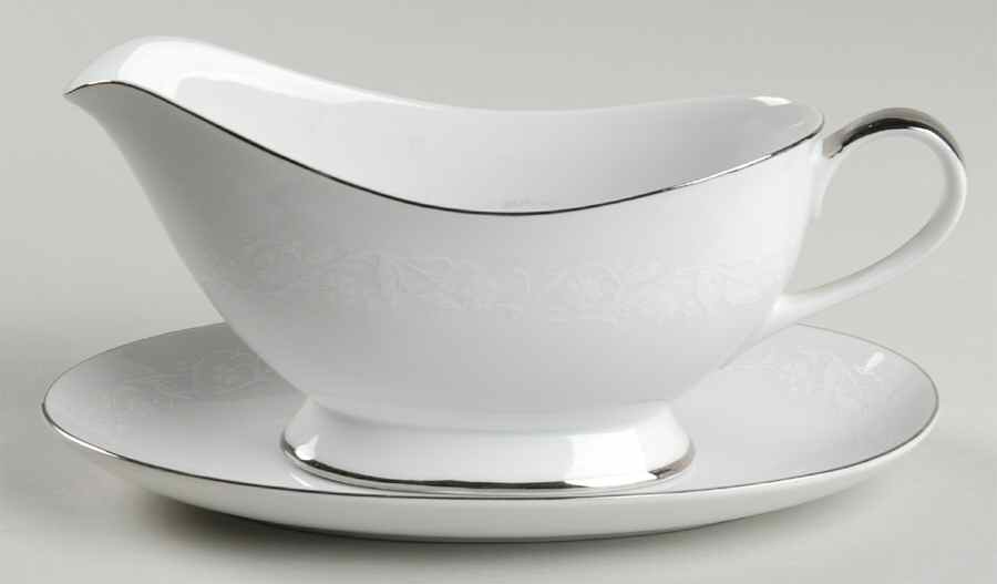 Bridal Lace Gravy Boat & Underplate/Relish by Seyei Toki Co-1