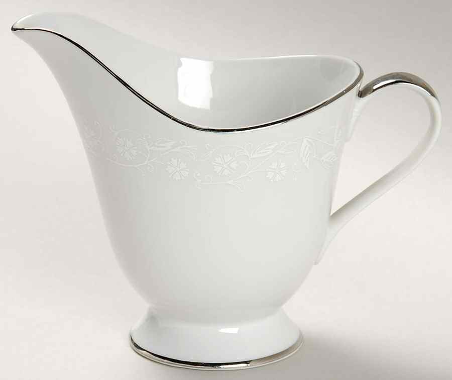 Bridal Lace Creamer by Seyei Toki Co-1