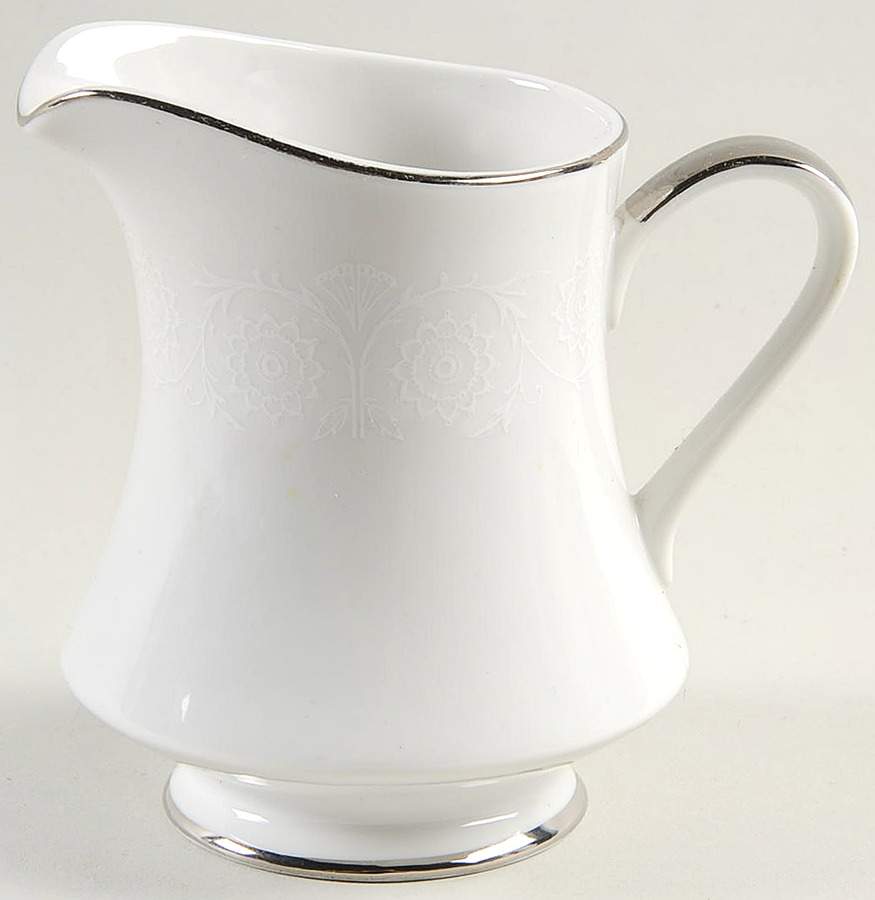 Bridal Lace Creamer by Seyei Toki Co-1