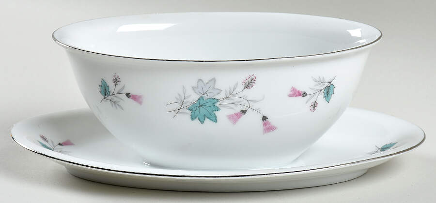 Capri Gravy Boat with Attached Underplate by Seyei Toki Co-1