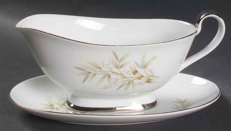 Ceylon Gravy Boat & Underplate by Seyei Toki Co-1