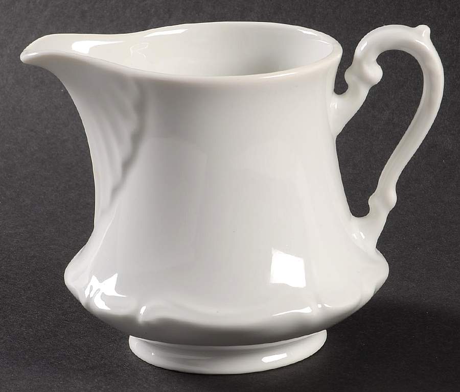 Chantilly Creamer by Seyei Toki Co-1