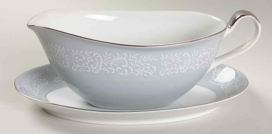 Contessa Gravy Boat & Underplate by Seyei Toki Co-1