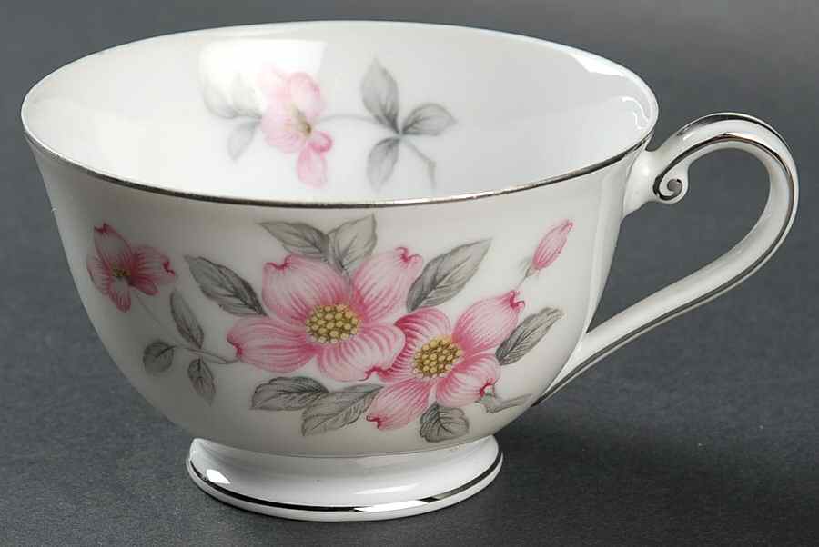 Dogwood Footed Cup by Seyei Toki Co-1