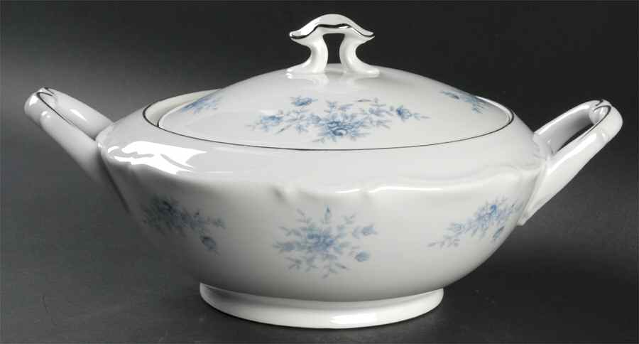 Elegant Lady Round Covered Vegetable by Seyei Toki Co-1