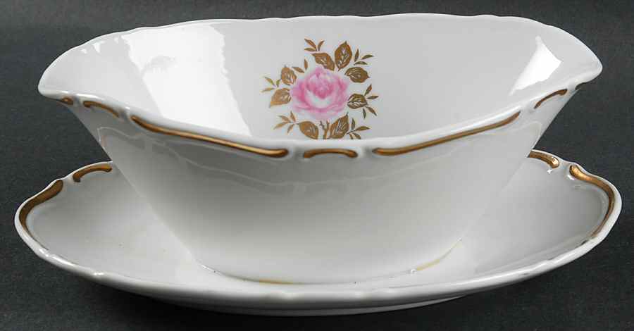 Gloria Gravy Boat with Attached Underplate by Seyei Toki Co-1