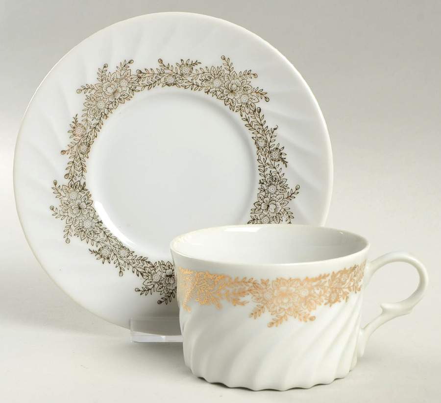 Golden Leaf Flat Cup & Saucer Set by Seyei Toki Co-1
