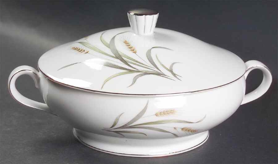 Harvest Round Covered Vegetable by Seyei Toki Co-1
