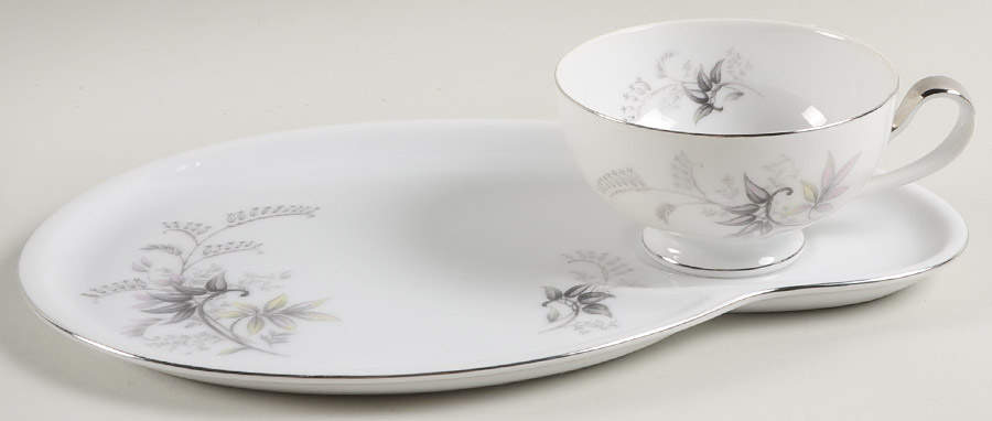 Heritage Snack Plate & Cup Set by Seyei Toki Co-1