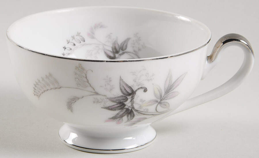 Heritage Footed Cup by Seyei Toki Co-1