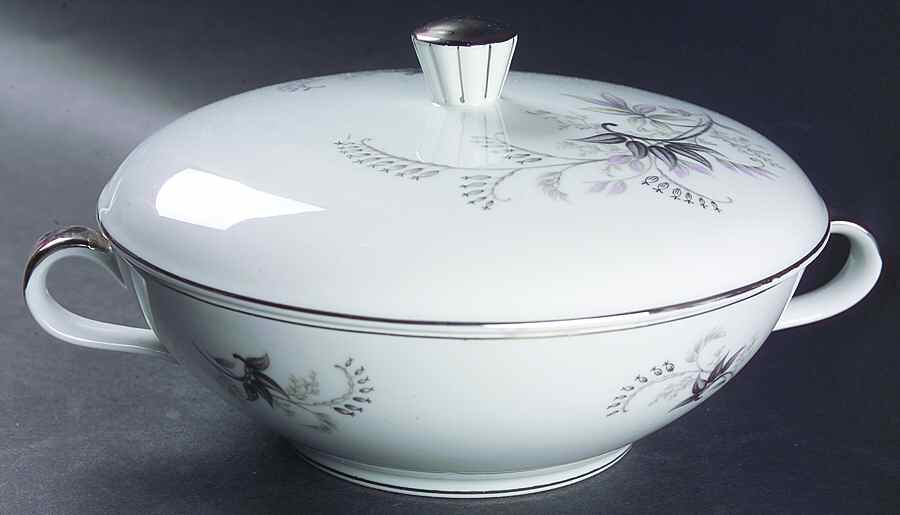 Heritage Round Covered Vegetable by Seyei Toki Co-1