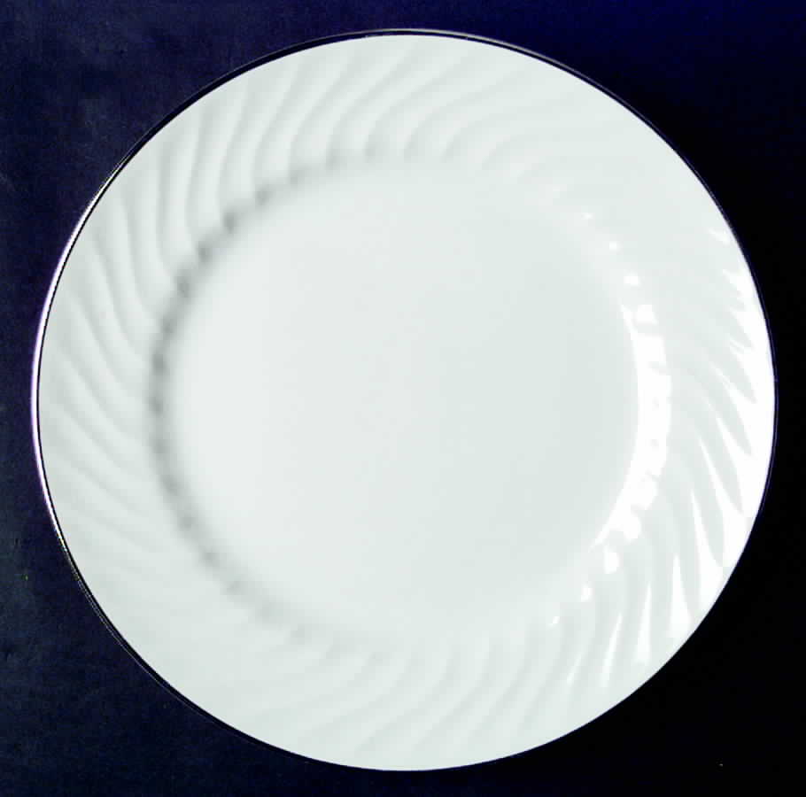 Lorrain Dinner Plate by Seyei Toki Co-1