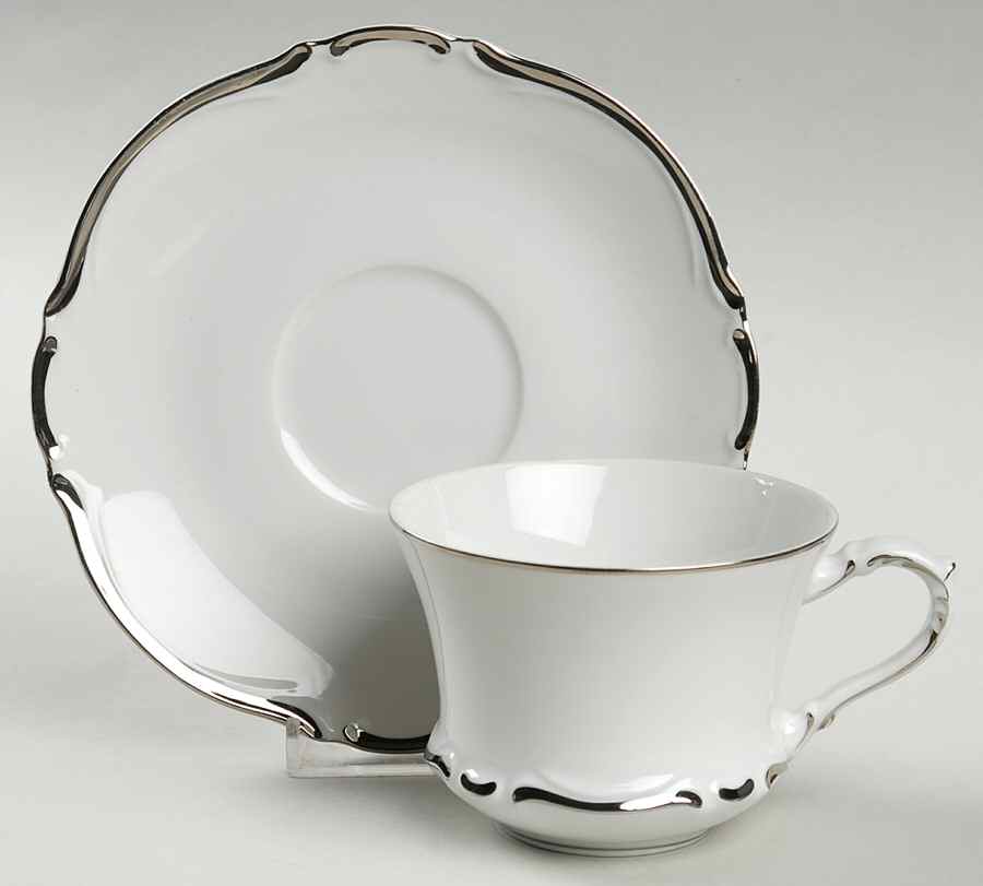 Majesty Flat Cup & Saucer Set by Seyei Toki Co-1