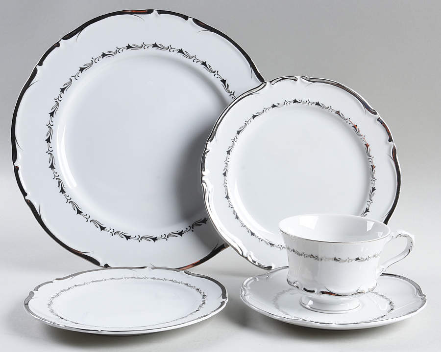 Marquis 5 Piece Place Setting by Seyei Toki Co-1