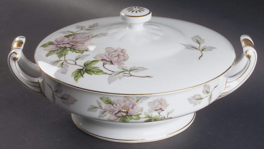 Peony Round Covered Vegetable by Seyei Toki Co-1