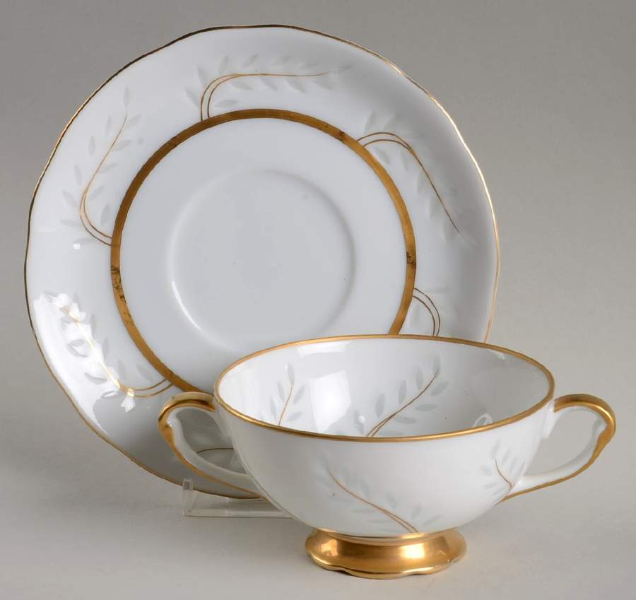 Pearl Rice (Scalloped Edge) Footed Cream Soup Bowl & Saucer Set by Seyei Toki Co-1