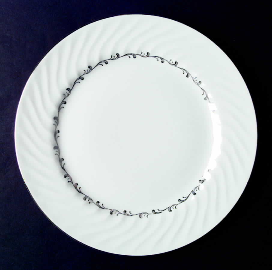 Rhythm Dinner Plate by Seyei Toki Co-1