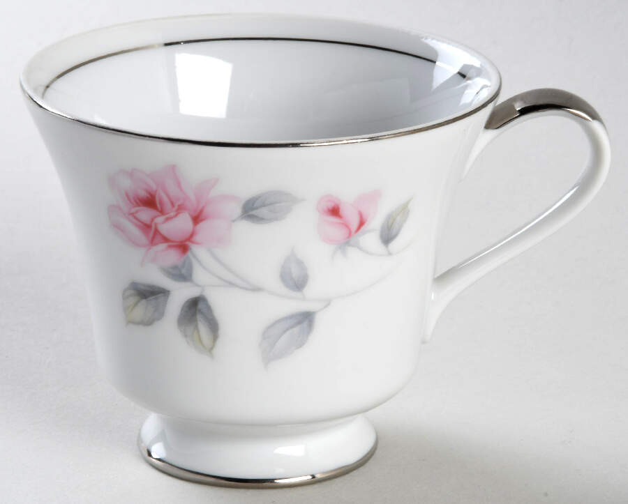 Roselands Footed Cup by Seyei Toki Co-1
