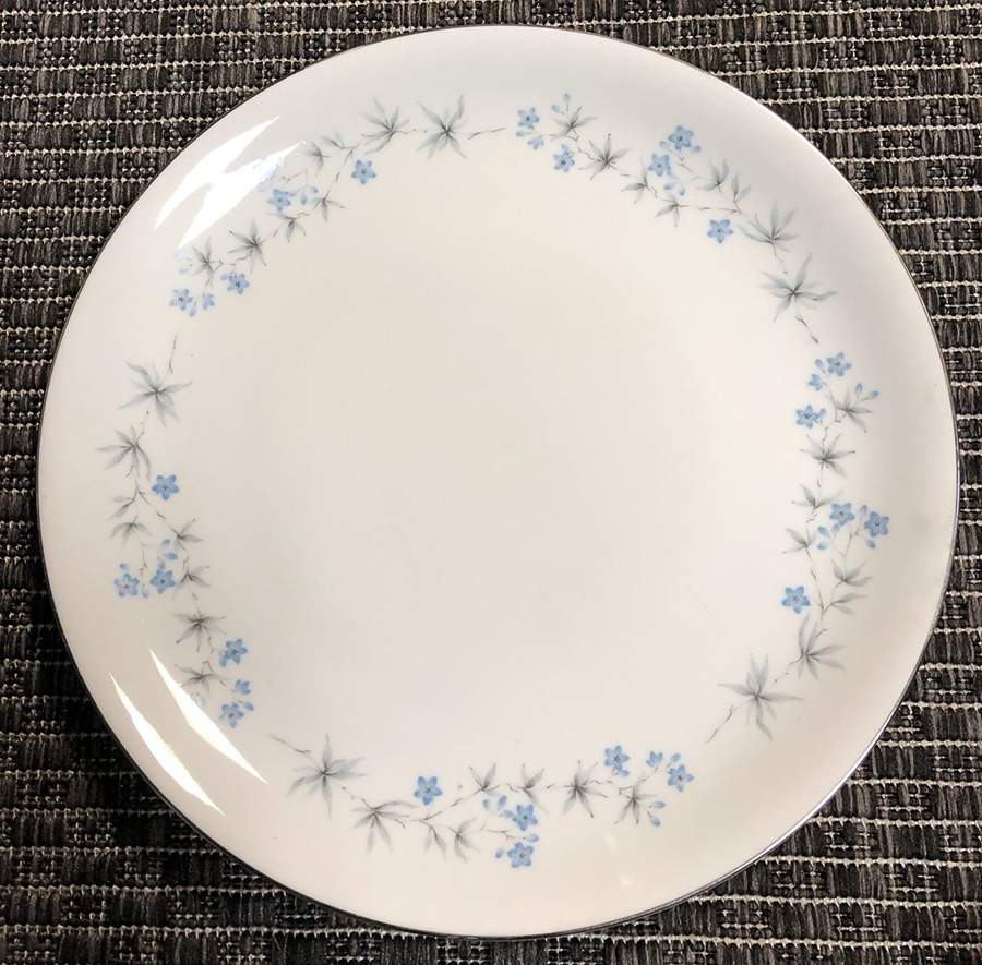 Serenade Dinner Plate by Seyei Toki Co-1