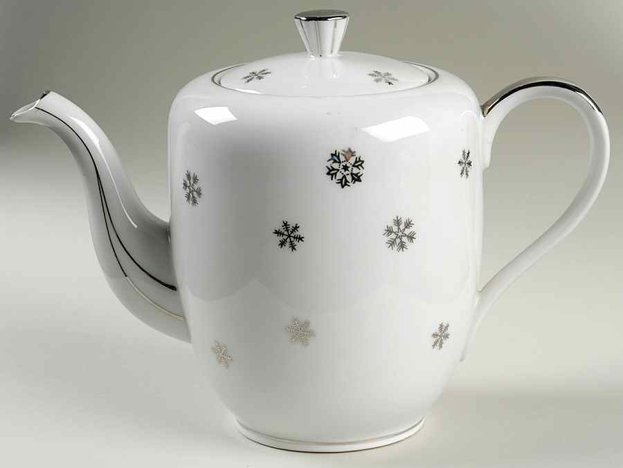 Snowy Teapot & Lid by Seyei Toki Co-1
