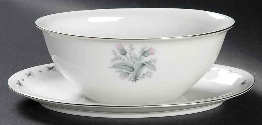 Teresa Gravy Boat with Attached Underplate by Seyei Toki Co-1