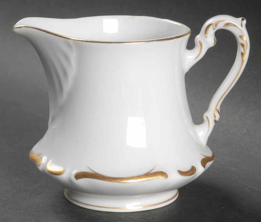 Triumph Creamer by Seyei Toki Co-1
