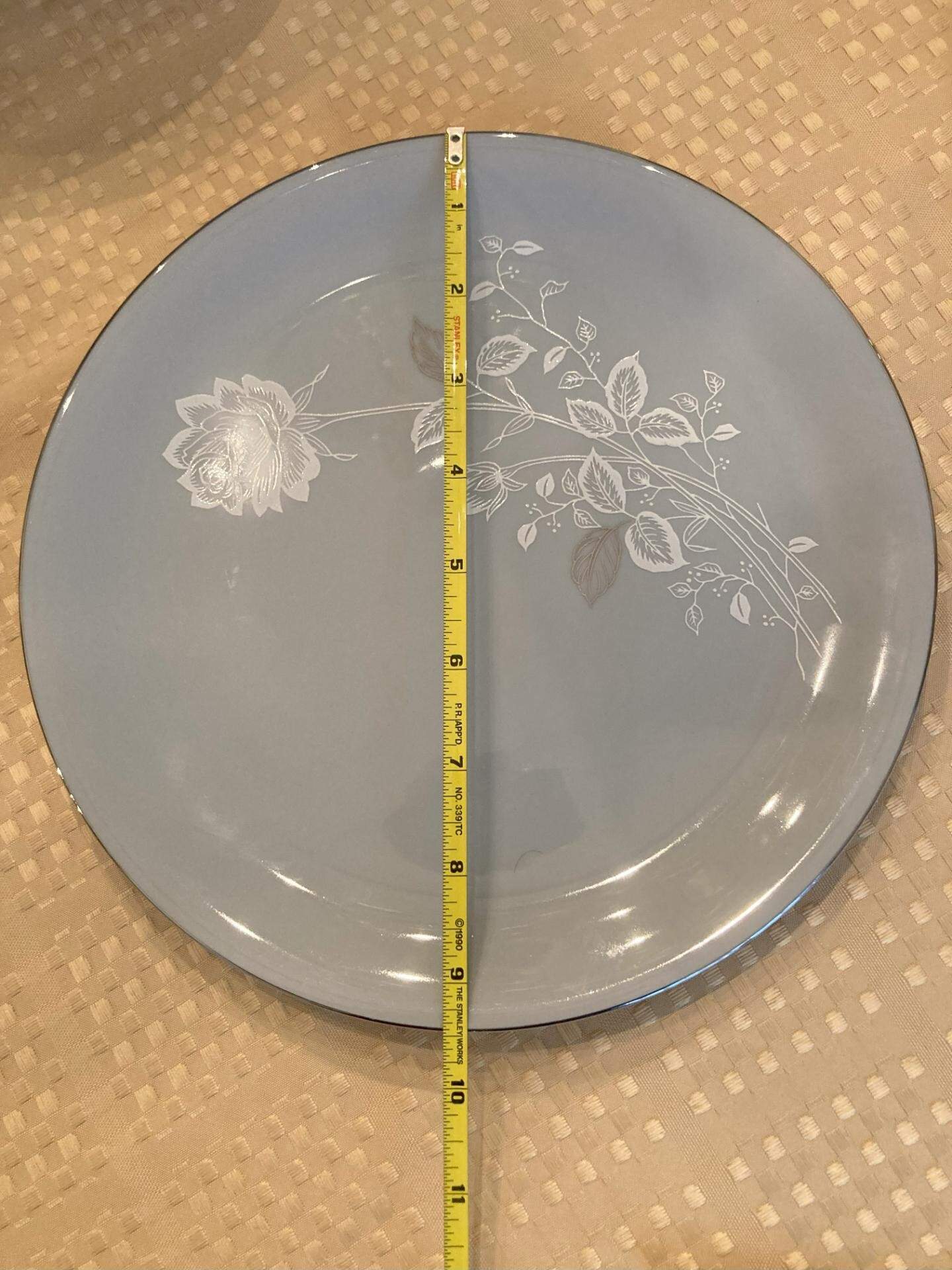 Trousseau Luncheon Plate by Seyei Toki Co-1