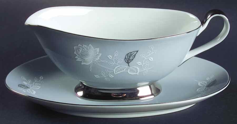 Trousseau Gravy Boat & Underplate/Relish by Seyei Toki Co-1